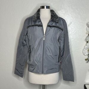 Tilt women’s gray sherpa nylon jacket M